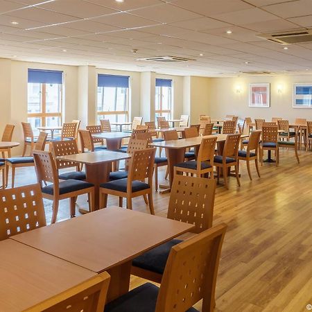 Ramada Encore York Ngoại thất bức ảnh