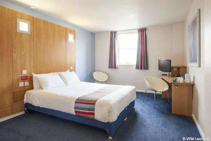 Ramada Encore York Ngoại thất bức ảnh
