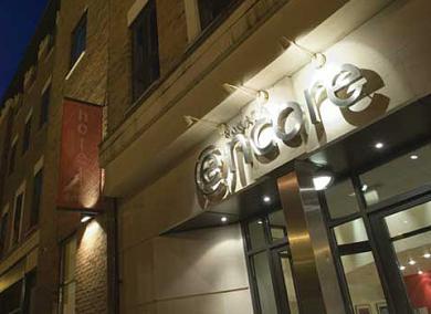Ramada Encore York Ngoại thất bức ảnh